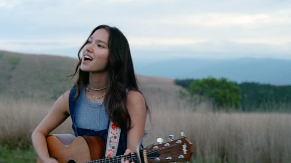 Hana Hope Unveils Ending Song for Goodbye, Lara Anime Series